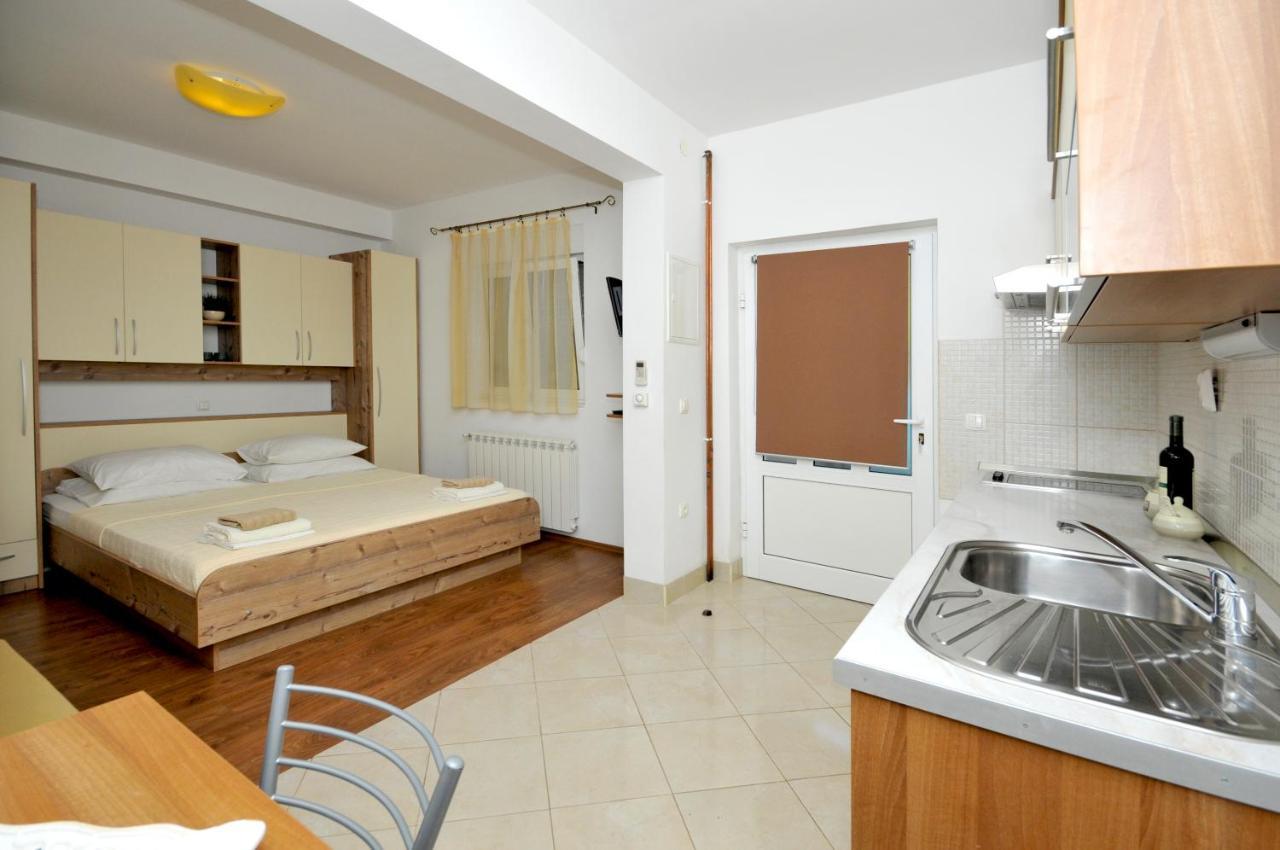 Apartments Penic Trogir Kültér fotó